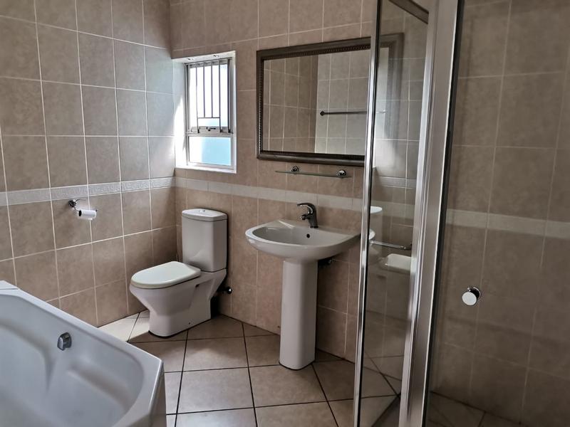 To Let 3 Bedroom Property for Rent in Bellville Western Cape